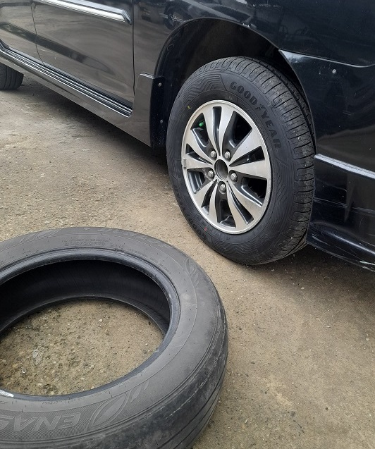 Ban Luar Goodyear 205 65 R15