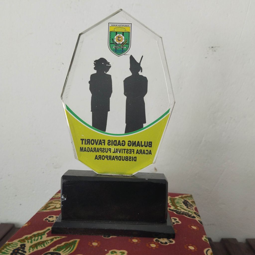 Plakat akrilik