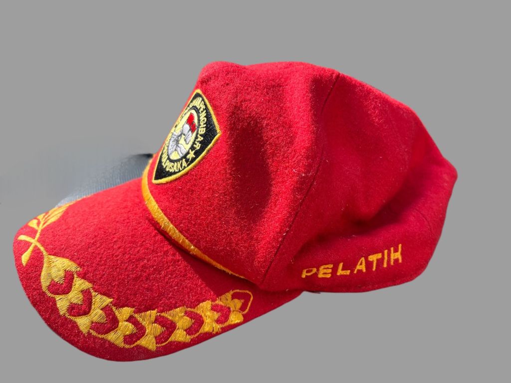 TOPI LATIHAN PELATIH,PANITIA,ASISTEN PELATIH DAN TIM KESEHATAN