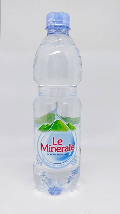 LE MINERAL BOTOL 600 ML