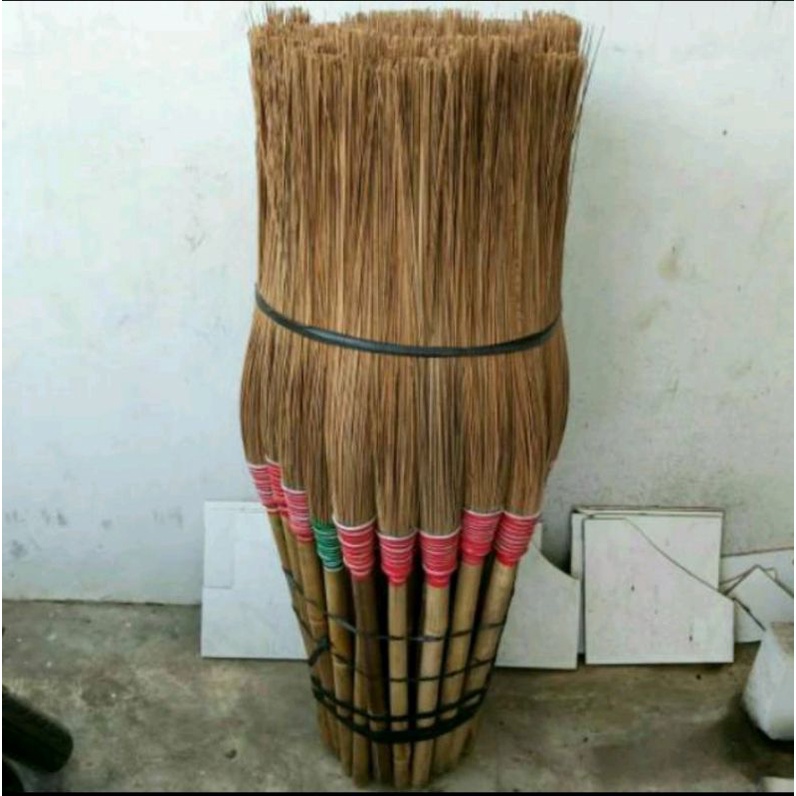 SAPU LIDI TANGKAI KAYU