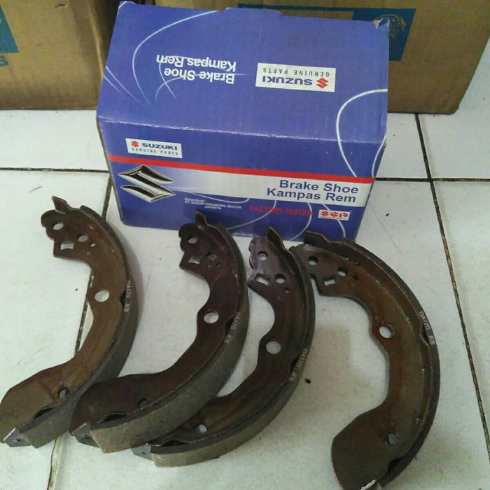 KAMPAS REM BELAKANG ERTIGA