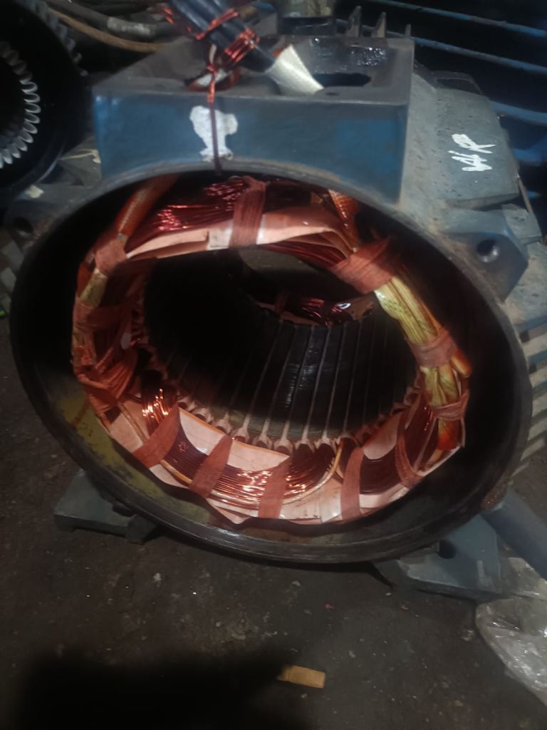 PAKET PEKERJAAN PERBAIKAN ELEKTRO MOTOR PEM 11 KW / 15 HP 2 POLE
