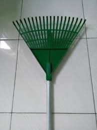 garukan sampah
