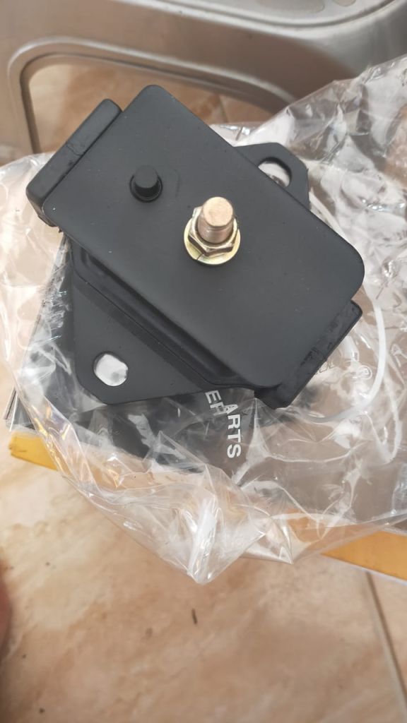 Engine mounting Triton Gantungan Mesin