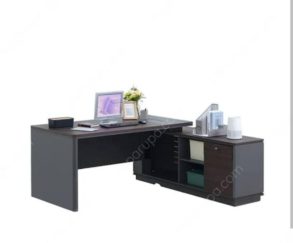 MEJA KERJA INFORMA MOZA MANAGER DESK 1816