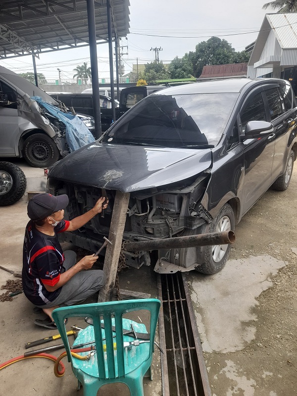 Kdc. Kap Mesin Toyota Innova