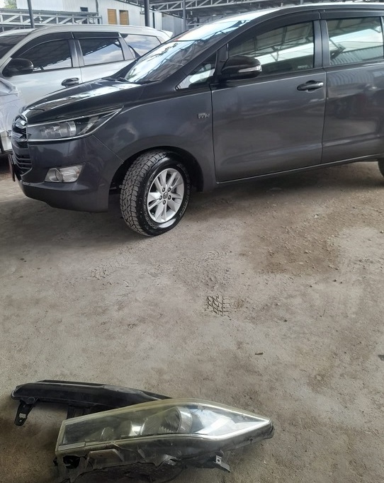 Headlamp Toyota Innova