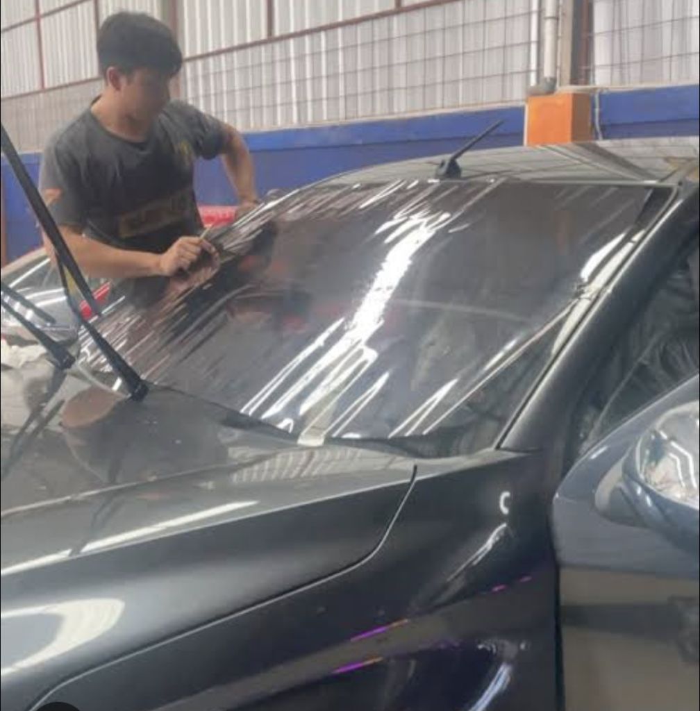 JASA GANTI KACA DEPAN TRITON