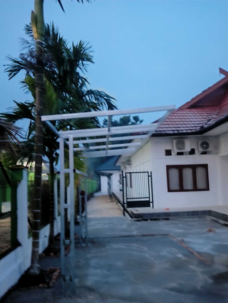 Tempat parkir kendaraan roda 2